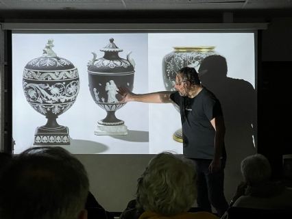 צילומים מתוך ההרצאה המרתקת שהעברתי אתמול בערב על חפצים עתיקים מקרמיקה