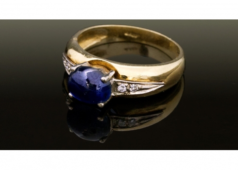 טבעת זהב משובצת אבן ספיר ויהלומים   (3753)