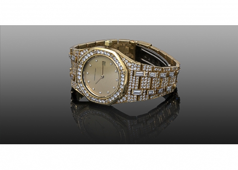 שעון יד לאישה מתוצרת: 'Audemar Piguet'