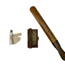 לוט של שלושה (3X) פריטים למשרד