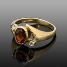 טבעת זהב ישנה משובצת סיטרין ויהלום