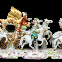 פסל חרסינה ישן