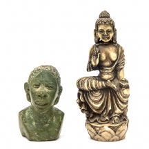 לוט של שני פסלים ישנים