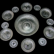 סט של צלחות קריסטל ישנות בגדלים שונים (X13)