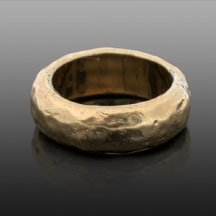 טבעת עשויה זהב צהוב 14 קארט