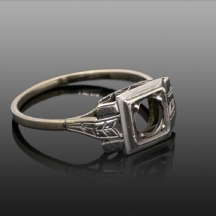 טבעת עתיקה עשויה זהב