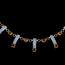 ענק עשוי זהב צהוב 18 קארט