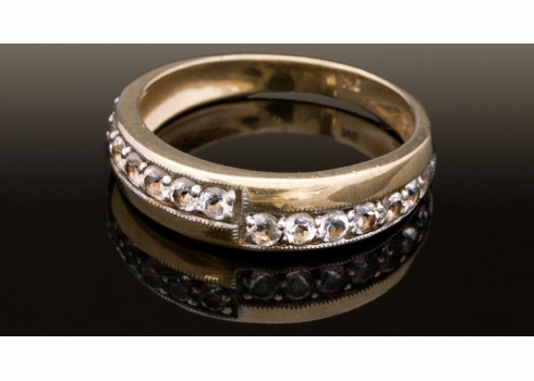 טבעת זהב משובצת אבני ספיר   (2437)