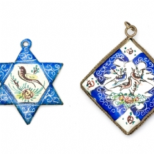 לוט של שני תליונים פרסים ישנים