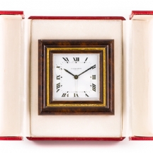 שעון מעורר מתוצרת: 'קרטיה' (Cartier )