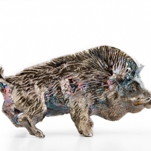 פסלון כסף מניאטורי בדמות חזיר בר