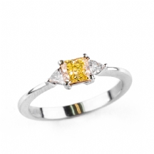 טבעת יהלומים