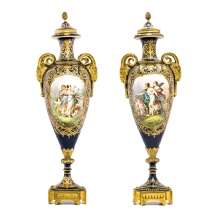 זוג אגרטלים צרפתים עתיקים מהמאה ה-19