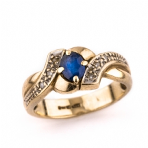 טבעת ספיר ויהלומים