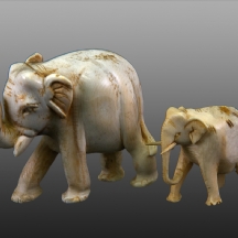 לוט של שני פסלוני שנהב בדמות פילים (X2)