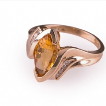 טבעת זהב עם סיטרין ויהלומים