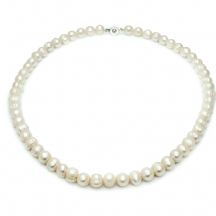 מחרוזת פנינים ישנה