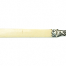 סכין אנגלי לפתיחת מכתבים עשוי שנהב וכסף