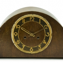 שעון ישן מתקופת ארט דקו