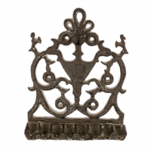 חנוכייה ישנה בסגנון צפון אפריקה