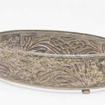 סנטרפיס עתיק עשוי מתכת מצופה כסף וזכוכית