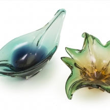 לוט של שני כלי הגשה מזכוכית (X2)