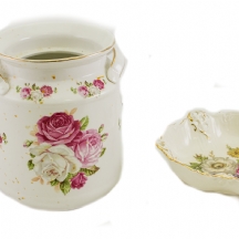 לוט של (2X) פריטים עשויים פורצלן