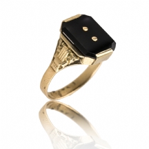 טבעת זהב משובצת אוניקס
