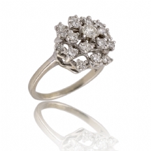 טבעת זהב משובצת יהלומים