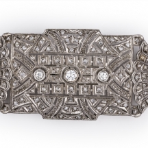 סיכה ארט דקו מפלטינה משובצת יהלומים