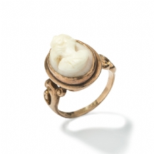 טבעת קמיאו עתיקה מהמאה ה-19