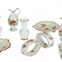 לוט של פרטי פורצלן מניטורים שונים