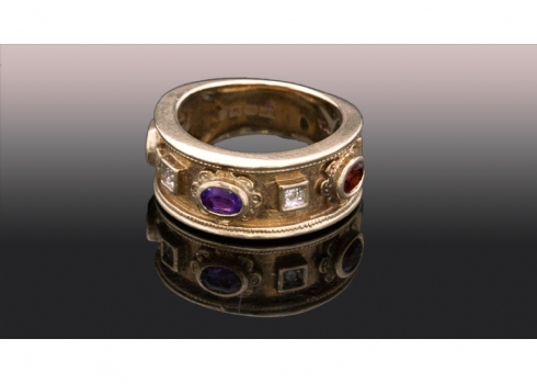 טבעת זהב משובצת יהלומים, ספיר, אמטיסט וגראנט   (4046)