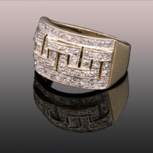טבעת זהב משובצת   (3950)