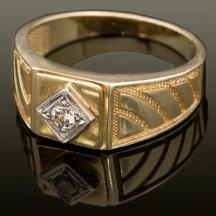 טבעת זהב לגבר משובצת ביהלום   (3094)