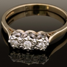 טבעת זהב משובצת יהלומים   (2264)