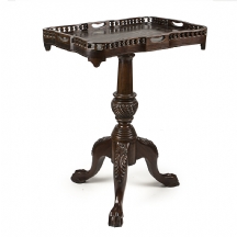 שולחן טריפוד ישן בסגנון עתיק