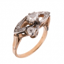 טבעת עתיקה מהמאה ה-19 משובצת יהלומים בליטוש עתיק (Rose Cut).
