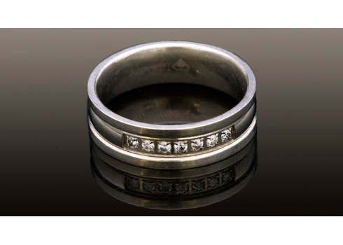 טבעת גבר טיטאניום משובצת יהלומים   (4686)