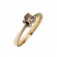 טבעת סוליטר עם יהלום 'שמפניה'