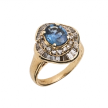 טבעת יהלומים וטופז כחול