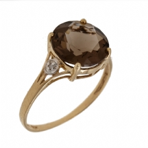 טבעת זהב משובצת אבן קוורץ ויהלומים קטנים