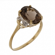 טבעת זהב משובצת אבן קוורץ ויהלומים קטנים