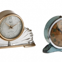לוט של שני שעונים מכנים ישנים