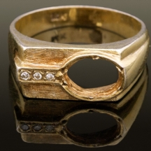 טבעת זהב לשיבוץ עם יהלומים (1882)