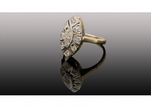 טבעת עתיקה משובצת יהלומים