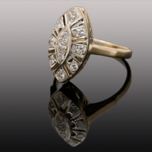 טבעת עתיקה משובצת יהלומים