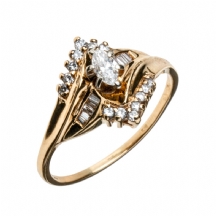 טבעת זהב משובצת יהלומים