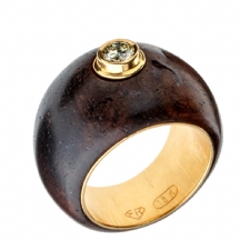 טבעת ייחודית משובצת יהלום