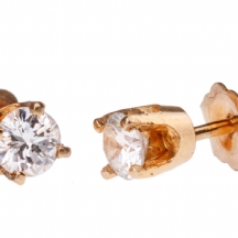 זוג עגילי זהב משובצים יהלומים   (3934)